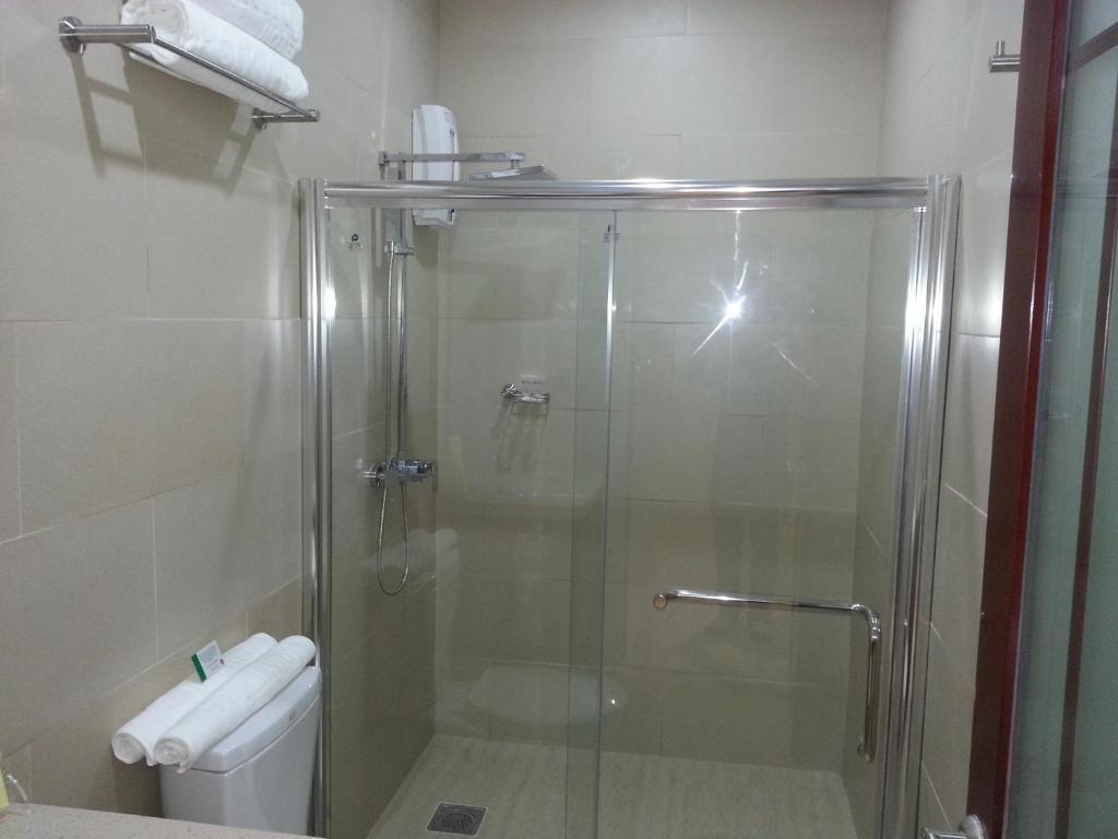 Parkway Hotel Surigao Room photo